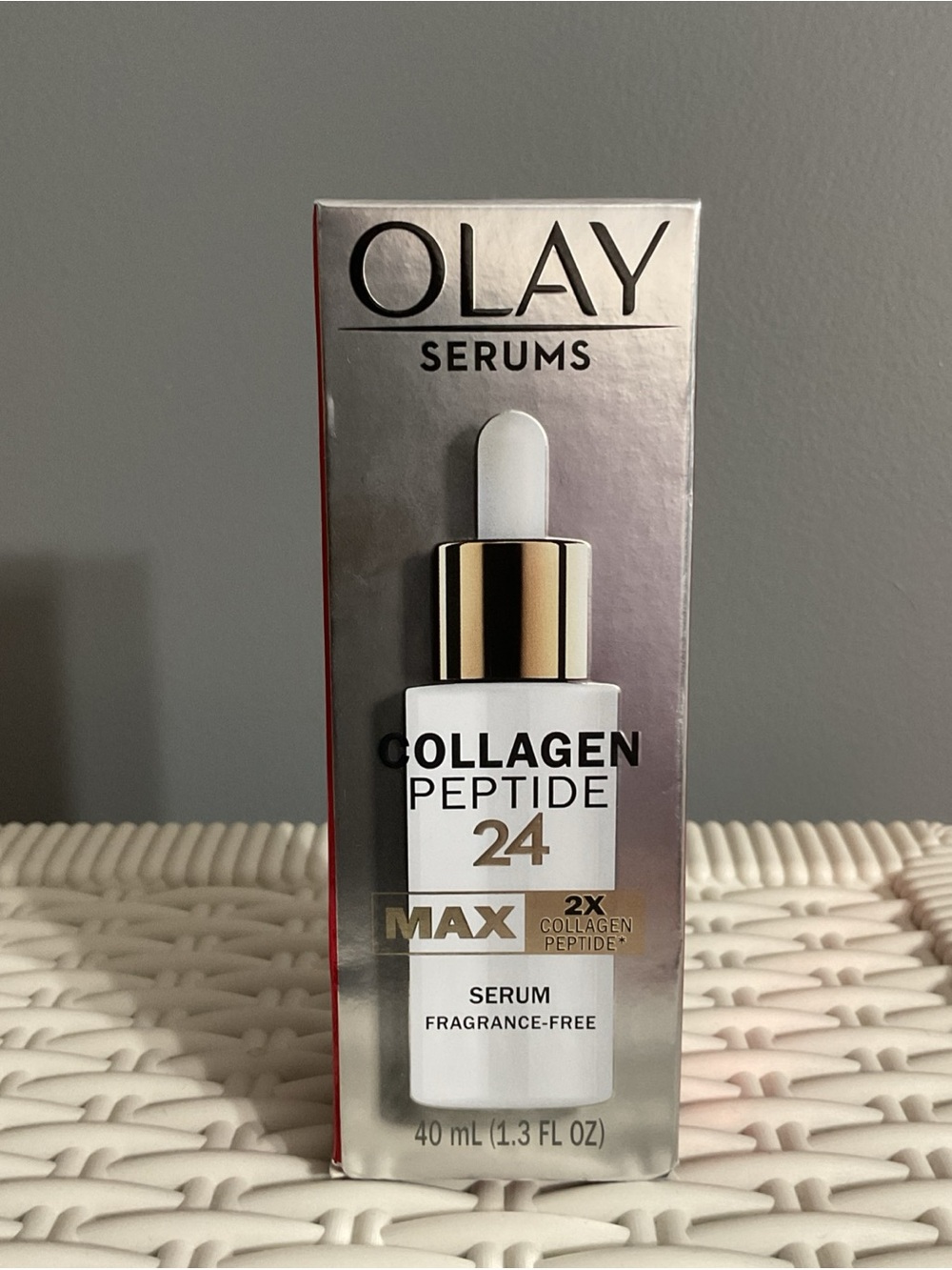 OLAY Collagen Peptide 24 Max Serum 1.3oz- White, Gold, Red